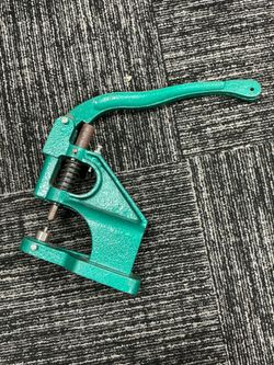 Grommet Press Tool + Grommets – $25