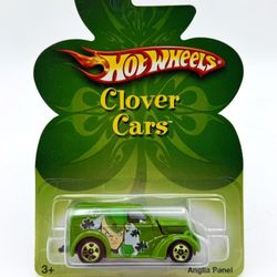 Hot Wheels 1:64 Scale Diecast Model - Anglia Panel (Clover Cars) 