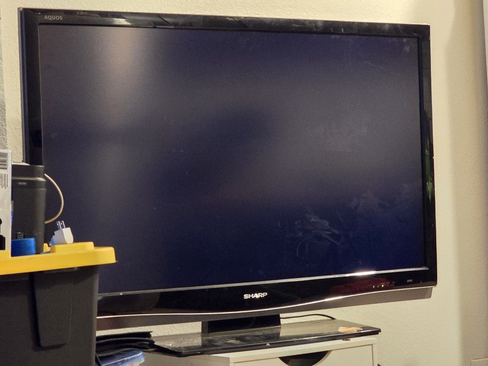 40 Inch TV SHARP