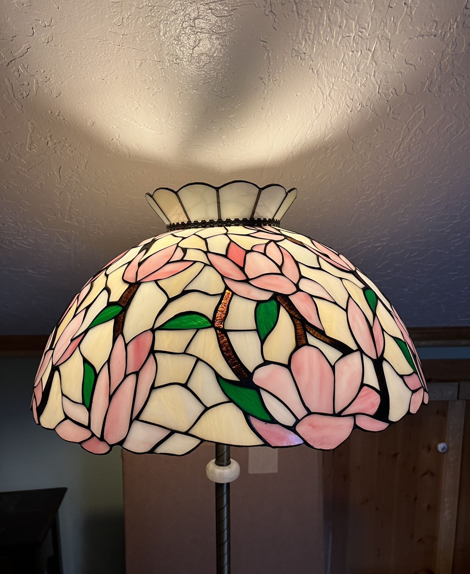 **PENDING***VINTAGE PINK & WHITE STAINED GLASS FLOOR LAMP MARBLE BASE METAL FEET