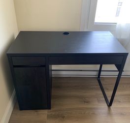 IKEA desk Mickie