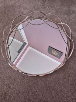 Beautiful mirror it's brand new