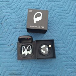 Powerbeats PRO