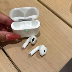 Apple AirPods 4 with Active Noise Cancellation – Like New