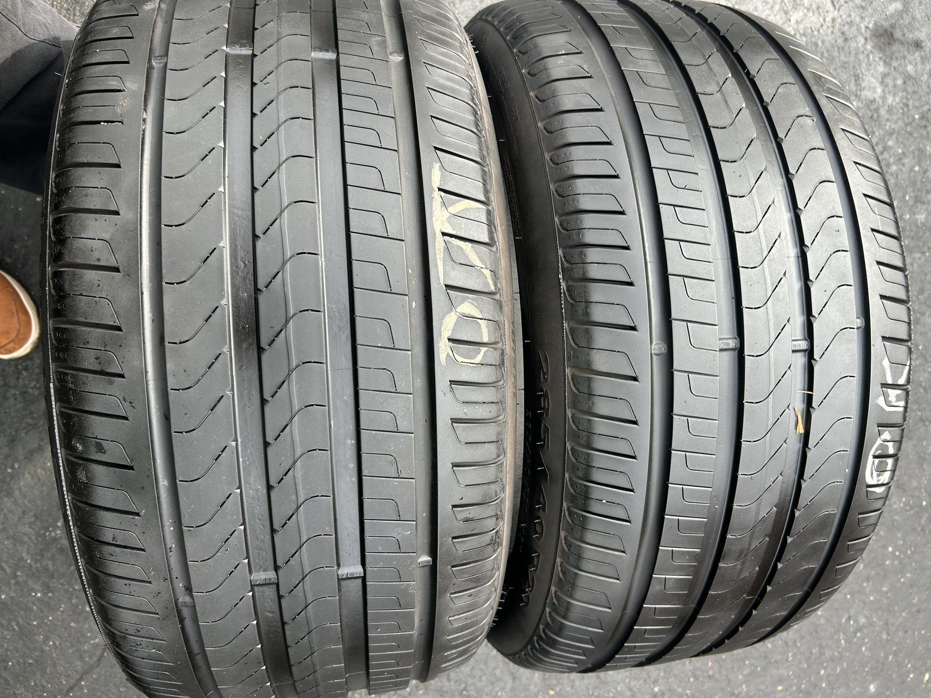 Tengo Un Par De Llantas En Muy Buenas Condiciones Marca Pirelli Cinturato P7 285 40 R20