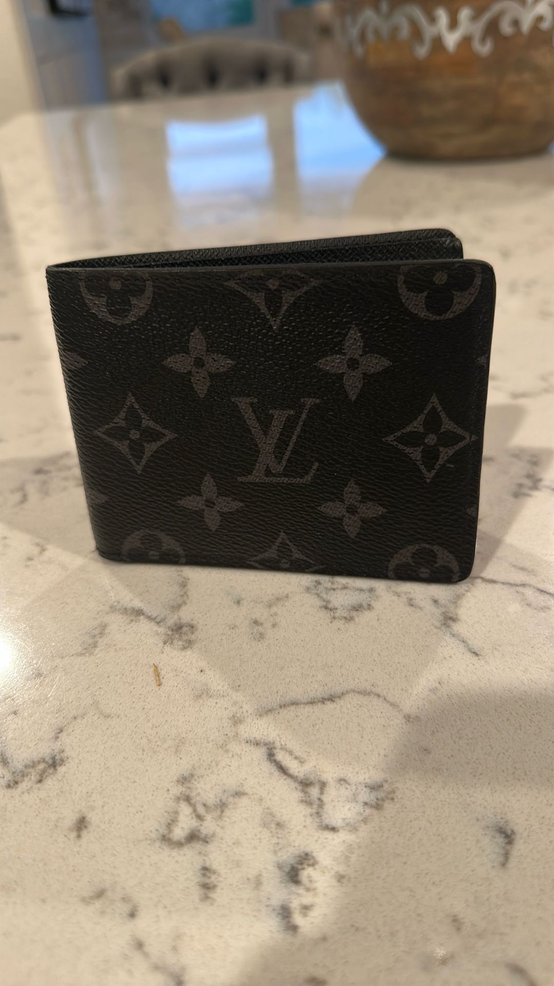 Lv Wallet Use Like New