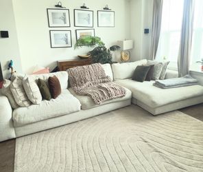 Modern Beige Sectional Sofa – Clean, Spacious & Comfortable