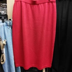 Sz 8 St. John skirt red