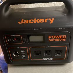 Solar generator (Jackery)