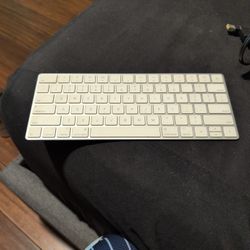 Apple 🍎🍎 Mini Keyboard 
