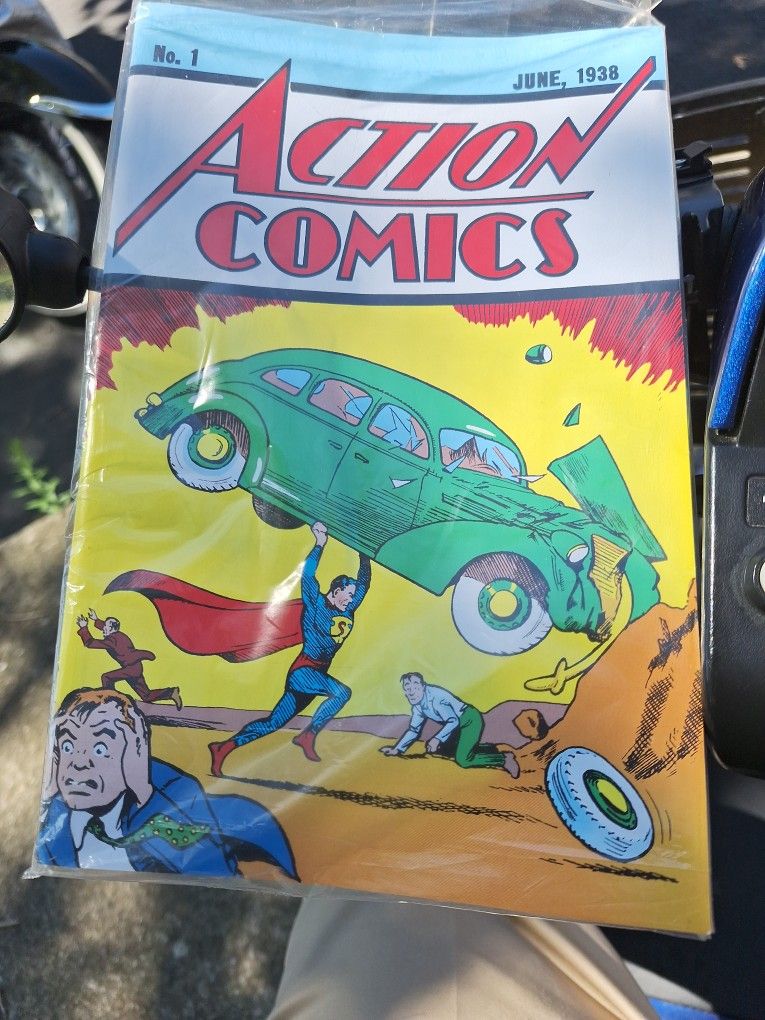 Action Comic Superman