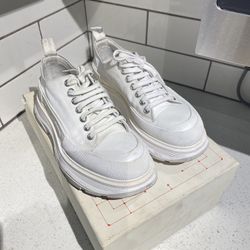 Alexander Mcqueen Treads