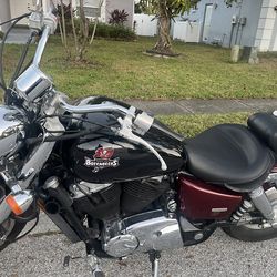 HONDA SHADOW SABRE. 1100cc.