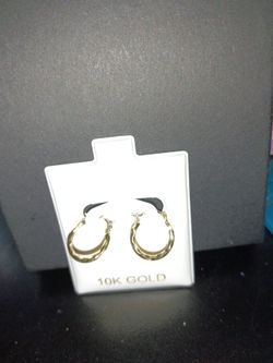 10 karat solid gold hoop earrings