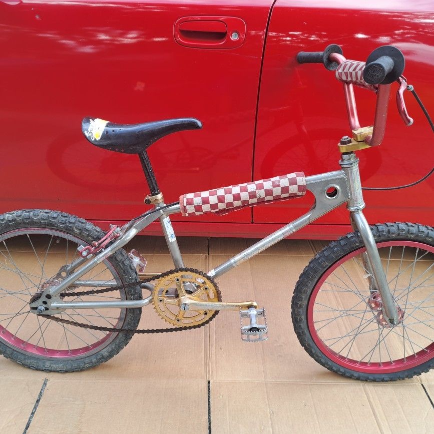 Old school 1981 Mongoose Bmx racing Bike for Sale in Kansas City