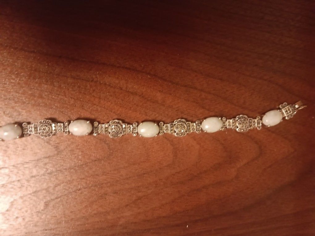 Antique Women Bracelet 9.25