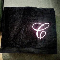 2 NEW FANCY BLACK BATH TOWELS