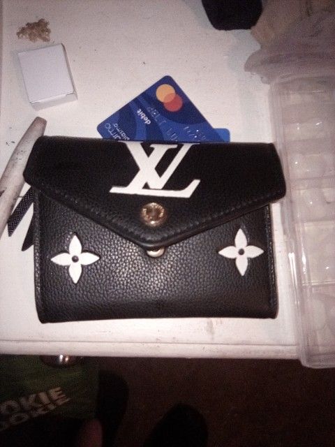 Louis Vuitton Trifold Wallet (Brand New)
