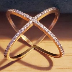 Vintage Crossover Rhinestone Ring.