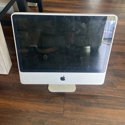 Apple Mac Desk Too 2013 