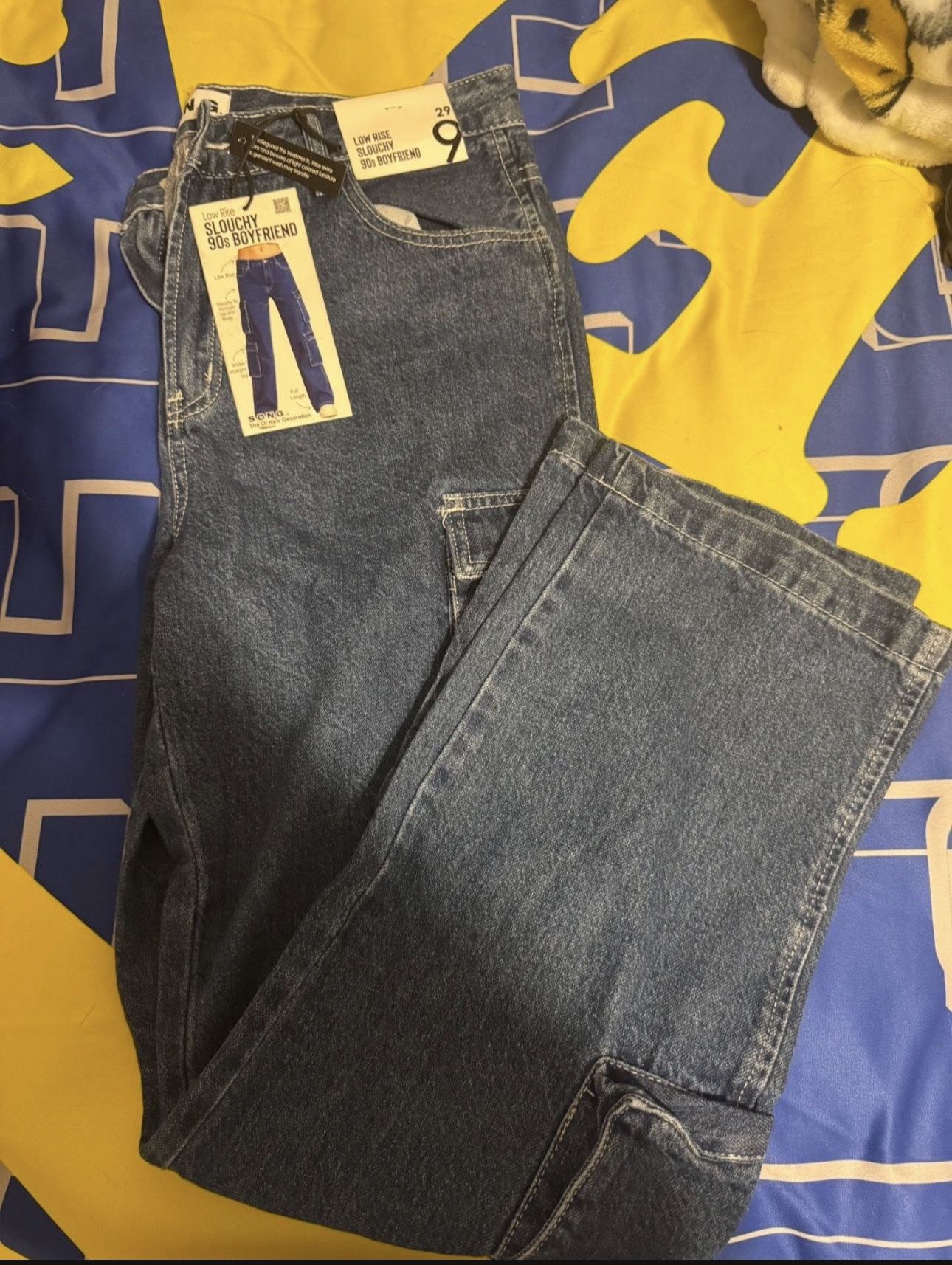 Slouchy 90s boyfriend jeans