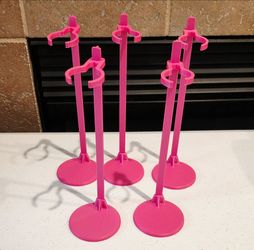 Doll stands