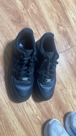 Nike Air Force 1 Low Triple Black Sneakers