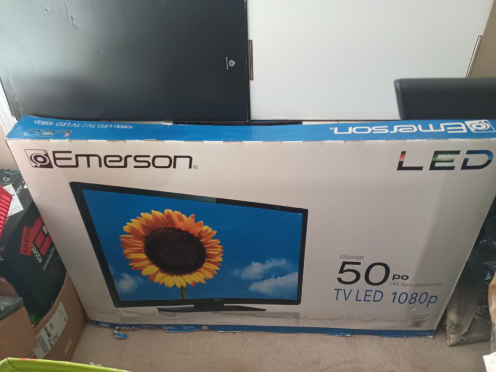 50" Emerson LED TV 1080P