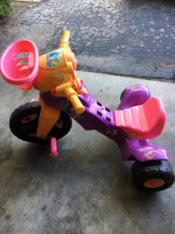 Fisher Price Dora Lights and Sounds Trike for Sale in Burr Ridge IL OfferUp