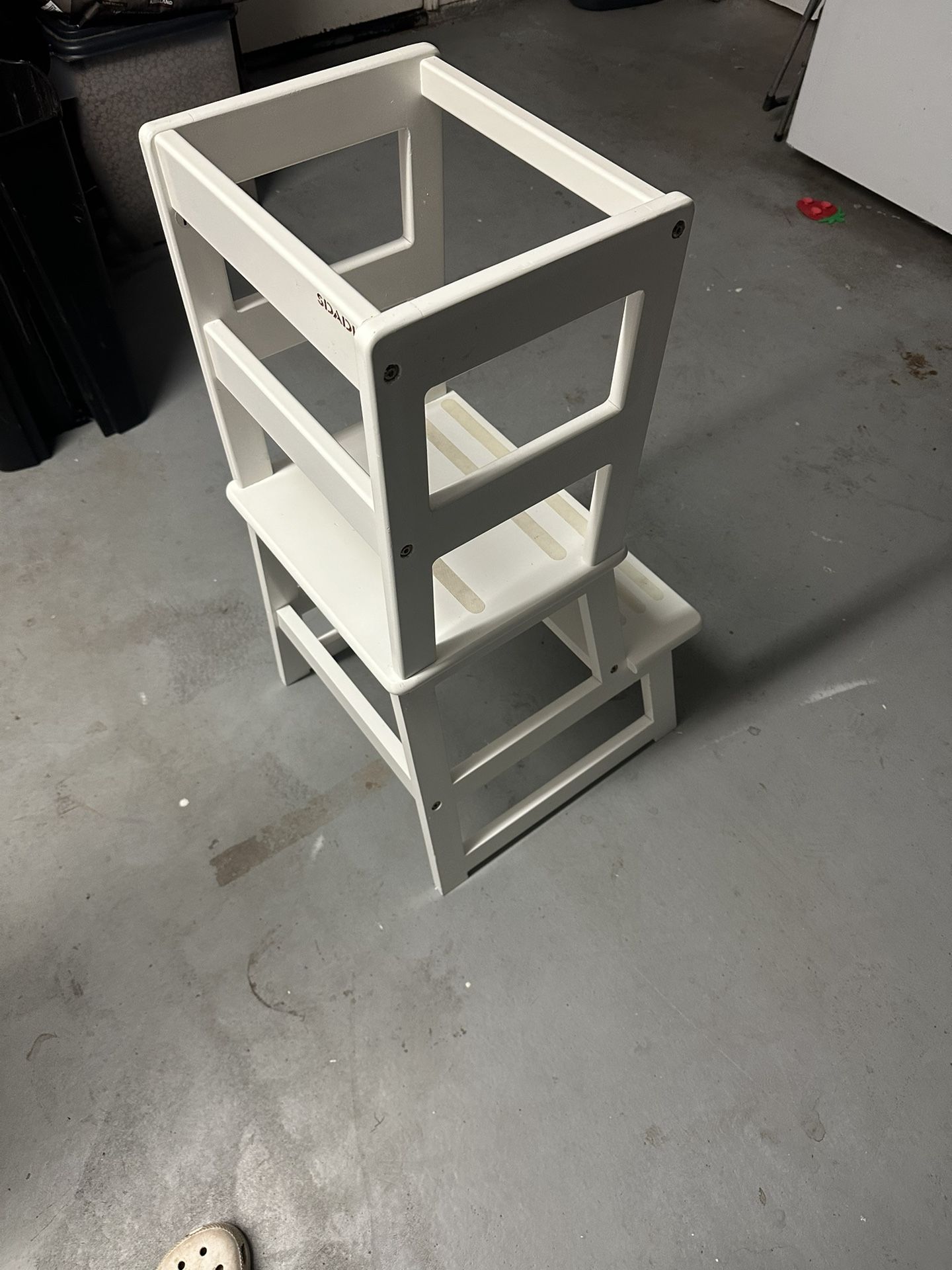 Sdadi Step Stool