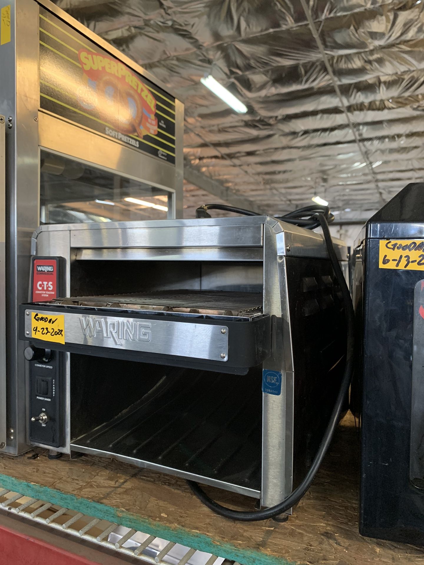 Conveyor Toaster Oven WARING for Sale in Phoenix, AZ - OfferUp