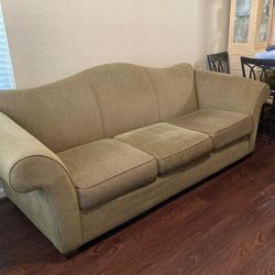3 Seat Sofa Couch Great Condition! 
