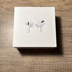 Airpods Pro w/ Wireless Charging Case