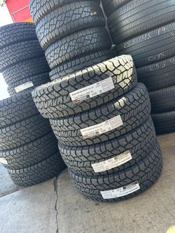 Tengo un Set de llantas nuevas, en muy buenas condiciones, marca HANKOOK 235/75R15 instaladas y balanceadas por el mismo precio $520