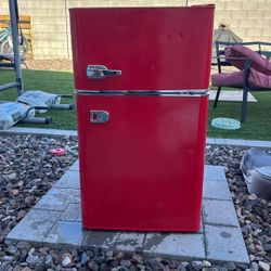 Mini Fridge