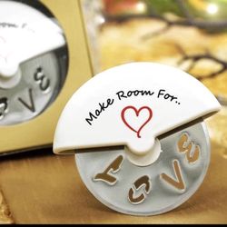 WEDDING /PIZZA PARTY FAVORS! 40 Pizza Cutters $1 Each