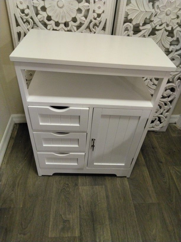 Small Bathroom Shelf. Don't Ask For Measurements!! Small!