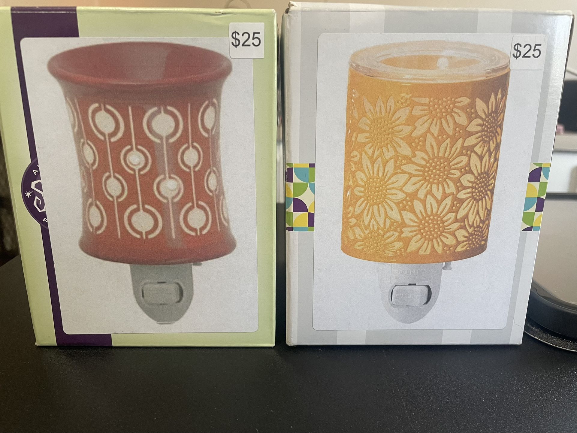 Scentsy plugin warmers