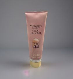 Victoria Secret Cool Blooms Fragrance Lotion