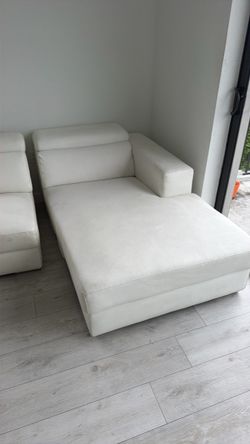 White leather sofa in good condition