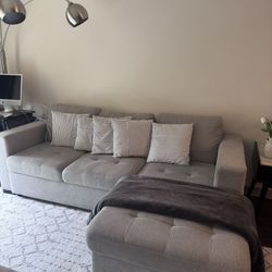 Sleeper Sectional With Chaise Right + Free Items