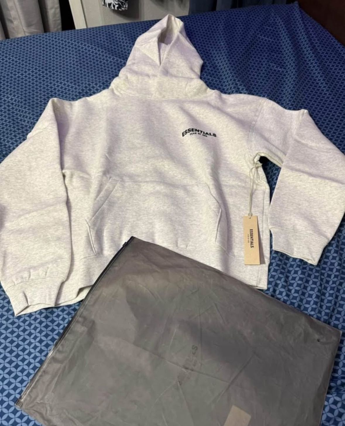 Essentials Hoodies Long Pants Shorts Shirts! New Original