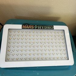 LED GROW LIGHT 