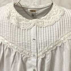 Vintage Talbots intimate white cotton nightgown sleep lace & ribbons accent Sz S