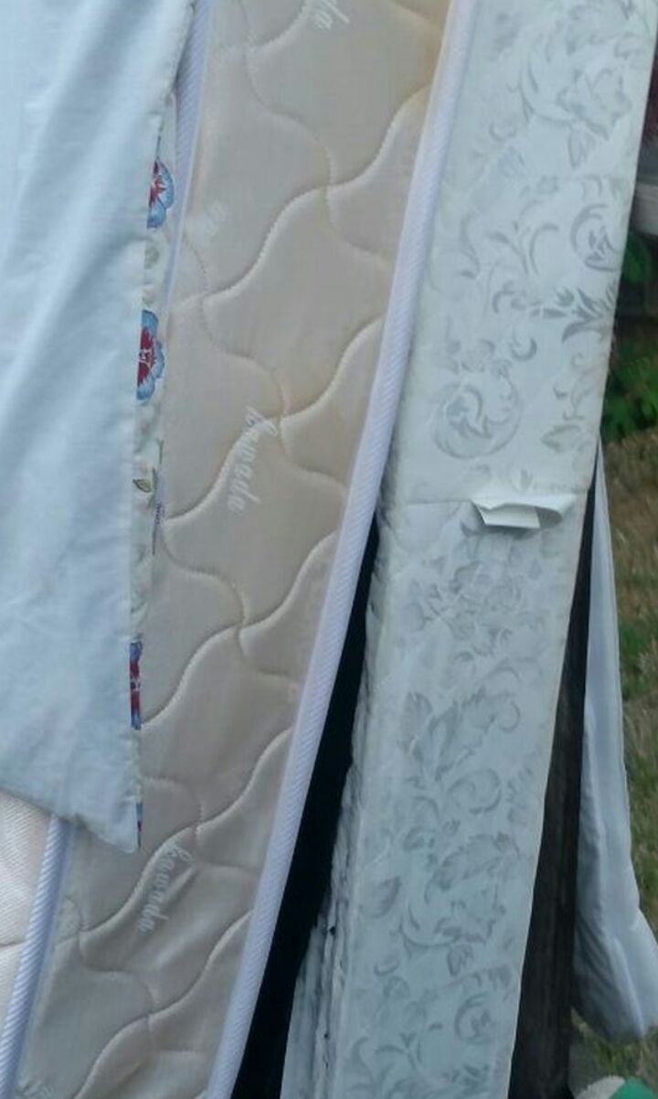 Queen Kawada mattress and a boxspring
