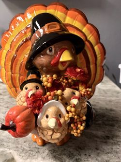 Ceramic Thanksgiving Turkey Figurine with Baby Turkeys