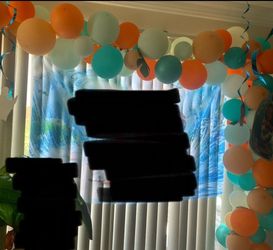Balloon garland