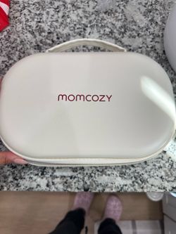 Momcozy breast pumps