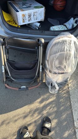 Maxi cosi car seat and stroller