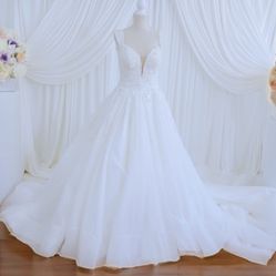 Essense of Australia Wedding Dress- Like New